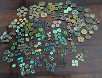 Lote De 300+ Botones Antiguos/Vintage Celuloide Baquelita Metal Vidrio MOP Plástico  Foto 1 de 4