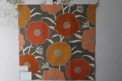 Duralee, Thicket, Tela Interior/Exterior, Floral, 26" W X 26" L, Varios Colores Foto 1 de 2