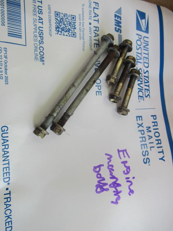 PARAFUSOS DE MONTAGEM DO MOTOR CR 125 WR HUSQVARNA 1995 CR 125 WR 1995 - Imagem 1 de 1