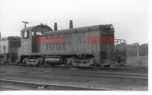 1F362 DARK RP 1974 CGW CHICAGO GREAT WESTERN RAILROAD LOCO #1025 ex22 OELWEIN IA - Picture 1 of 1