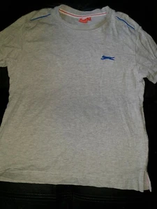 SLAZENGER BOYS SIZE 7 - 8 TSHIRT TOP GREY WHITE ACTIVE WEAR - Bild 1 von 4