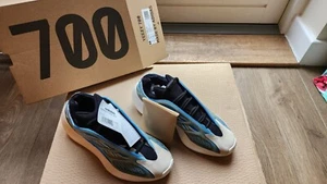 YEEZY 700 v3 ARZARETH 8.5UK - Picture 1 of 5