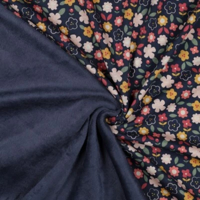 Kuschliger Alpenfleecedunkelblau Blumenmuster - Bild 1 von 4