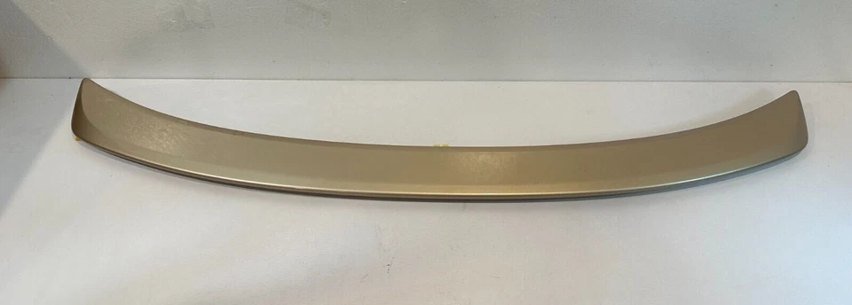 Parte alerón trasero Toyota Avalon 2011-12 # PT611-07100 Foto 1 de 4