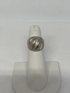 Anello Vintage Argento Sterling 925 Fascia a Cupola Girevole Taglia 4 Gioielli Statement Largo - Foto 1 di 7