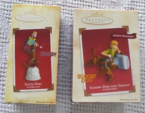 2002-04 SCOOBY DOO&SHAGGY con WIND-UP + SCOOBY DOO BABBO NATALE ZAMPE SEGNO DISTINTIVO ORNAMENTO LOTTO - Foto 1 di 6