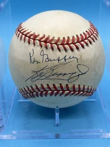 KEN GRIFFEY JR AND SR SIGNED RAWLINGS MLB AMERICAN LEAGUE BASEBALL!! - Picture 1 of 2