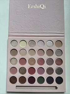 Smoke N Roses Eyeshadow Palette - Picture 1 of 9