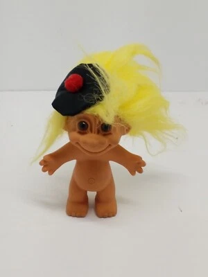 "Muñeca Russ Troll de colección boina francesa 5"" pelo amarillo ojos marrones sin ropa" Foto 1 de 4