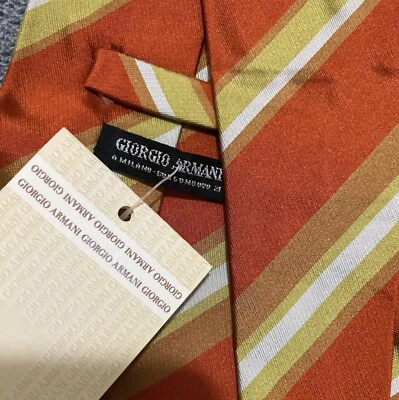 Corbata Giorgio Armani Vintage Nueva con Etiquetas Hermoso Patrón 140 Cm Largo Rara Foto 1 de 4
