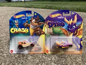 Coches de personajes Hot Wheels Crash Bandicoot y Spyro the dragon - 2023 - Imagen 1 de 2