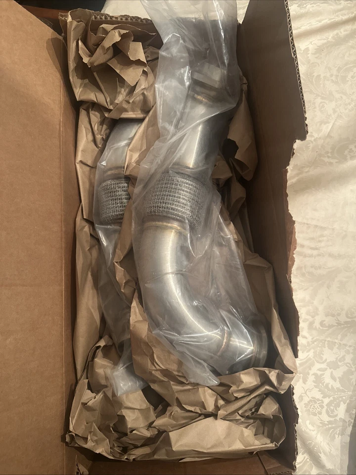 2008 - 2017 宝马 550i/650i/750i/X5/X6 下管带 V8 Twin Turbo N63 Eng — 第 1/1 张图片