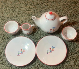 Pleasant Company American Girl Molly's Birthday China set da tè tazze/piatti/fusche - Foto 1 di 6