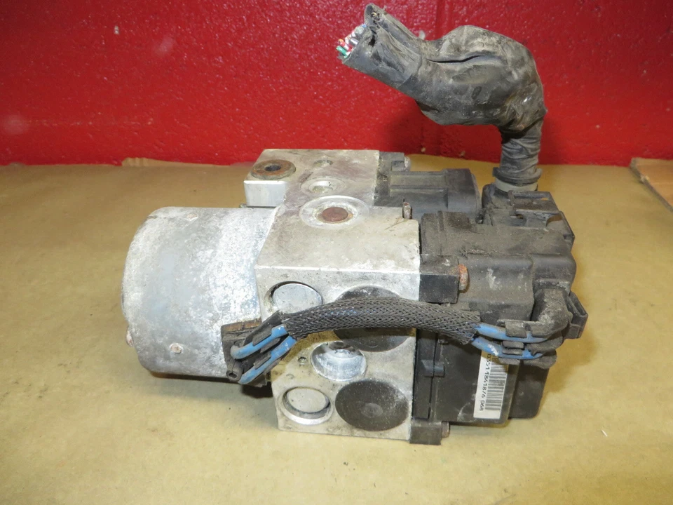 Módulo bomba antibloqueo unidad ABS Infiniti G20 01 02 2001 2002 OEM # 476606J007 Foto 1 de 4