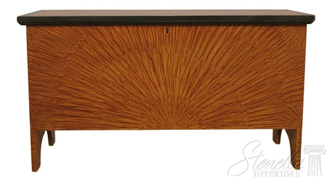L55900EC: DAVID SMITH Bench Made Grain Painted Blanket Chest Cover