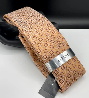Corbata de poliéster para hombre ALFANI ~ coñac ~ Crater Geo ~ NUEVA PRECIO DE VENTA SUGERIDO POR EL FABRICANTE: $55. Foto 1 de 3