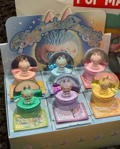 100% AUTHENTIC BIG INTO ENERGY SNOW GLOBE HOT CUTE TOY GIFT - Picture 1 of 26