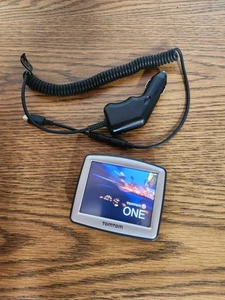 Tom Tom ONE N14644 3.5" Screen GPS Navigation Bundle W/ Car Power Cable Tested - Picture 1 of 8