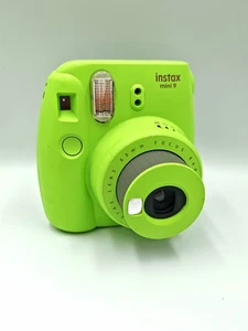 πΈ Fujifilm Instax Mini 9 Lime Green Instant Camera β Used β Gift Idea π - Picture 1 of 8