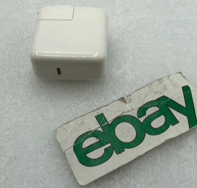 Authentic Original Apple A1540 29W USB-C Power Adapters Free S/H - Image 1 of 4