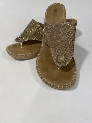 White Mountain Women's Wedge Flip-Flops Sandals 9.5M Gold Shimmer GUC — 第 1/4 张图片