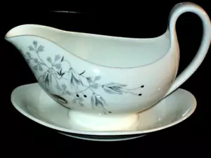 Wedgewood WILD OATS Gravy Boat with attached under plate - Picture 1 of 4