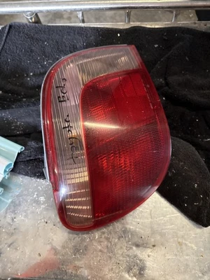 2000 2001 2002 2003 Toyota Echo Left Passengers Tail Light Sedan Hatch #BT01206 - image 1 of 2