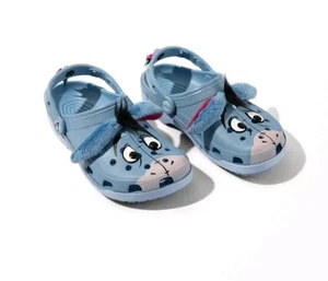 Eeyore Crocs W9 Disney Winnie Puuh Neu mit Etikett klassischer Clog M11 - Bild 1 von 5