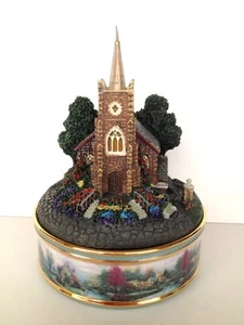 Caja de música iluminada de porcelana Thomas Kinkade ""Windermer Church"" 2002 retirada - Imagen 1 de 5