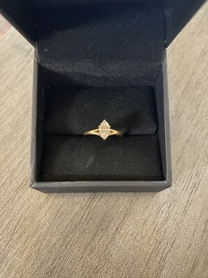 Anillo de compromiso de diamantes de 0,75 quilates, banda de oro amarillo de 14K, usado  Foto 1 de 4