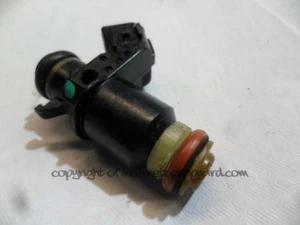 Iniettore benzina motore Honda Stream 1.7 Vtec 00-06 D17 x1 - Foto 1 di 4