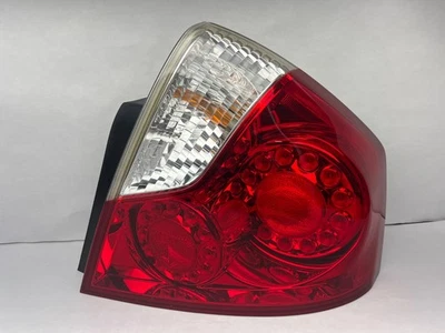 2006-2007 Infiniti M35 M45 Passenger Right taillight Assembly - Image 1 of 3