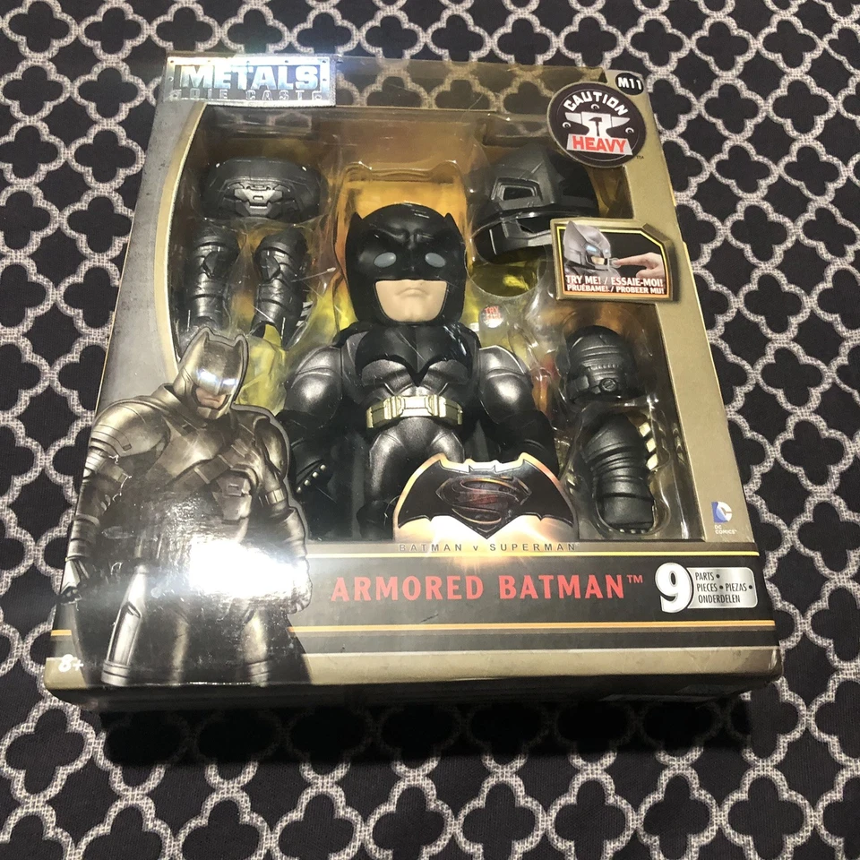 Figura de acción Batman v Superman Metals Die Cast blindada 6” Batman Jada 2015 NUEVA Foto 1 de 4