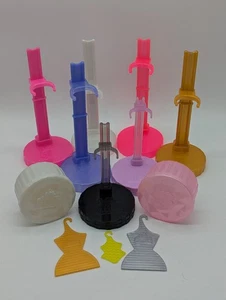 7 LOL Surprise OMG & TWEEN Puppenständer + 2 Zubehörboxen & Kleiderbügel - Bild 1 von 17