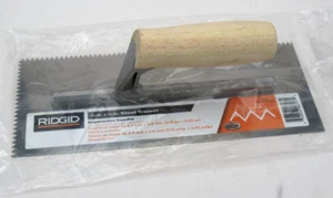 V-Notch Steel Trowel 3/16'' x 5/32''  11'' FT1003 - Picture 1 of 7