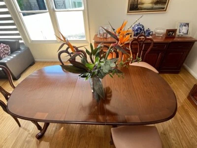 Italian Extendable dinning Table - image 1 of 3