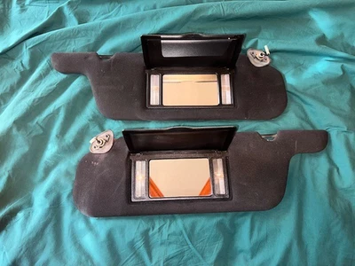 Par de quebra-sol lateral para motorista e passageiro Ford Thunderbird Mercury Cougar 1989-1997 - Imagem 1 de 4