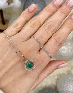 COLLANA IN ORO BIANCO 18kt. CON DIAMANTI NATURALI E SMERALDO NATURALE - Foto 1 di 6