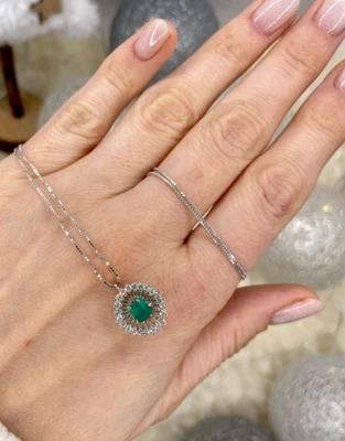 COLLANA IN ORO BIANCO 18kt. CON DIAMANTI NATURALI E SMERALDO NATURALE - Immagine 1 di 4