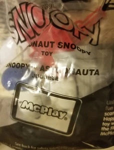 McDonald's 2018 Happy Meal Toy #3 Snoopy As ASTRONAUT action figure NEW, SEALED - Picture 1 of 1
