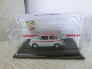 ABARTH FIAT 1000 Berlina Corsa 1967 grau rot kariert MCW-SC47 1 :43 172702 - Imagen 1 de 5