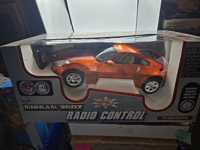 Nissan 350Z 2002 radio/control remoto coche escala 1:10 27 MHz frecuencia totalmente nuevo Foto 1 de 4