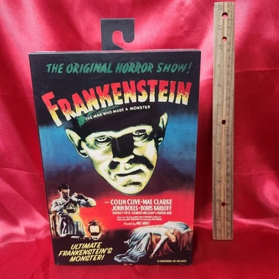 Juego de caja de figuras de monstruo de Frankenstein Ultimate versión color NECA Foto 1 de 4