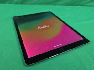 Apple iPad Pro 2da Generación A1671 12.9" Wi-Fi+Celular (DESBLOQUEADO) 64GB *VIDRIO AGRIETADO - Imagen 1 de 12
