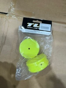 Team Losi Racing 43012 61mm Front Wheels 12mm Hex Yellow 2 : 22 3.0 TLR43012 - Picture 1 of 1