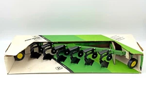 1/16 John Deere 6 Bottom Plow - Picture 1 of 3