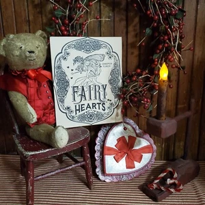 PRIMITIVE VICTORIAN RETRO VINTAGE OLD STYLE VALENTINE CINNAMON FAIRY HEARTS SIGN - Picture 1 of 13