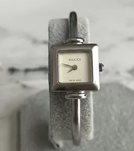 GUCCI 1900L Silver Dial Vintage Quartz Women's Watch Used Working Fast Shipping - Picture 1 of 18