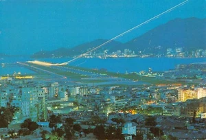 Aeropuerto Kai Tek Extendido Moderno Pista Escena Nocturna Kowloon, Postal de Hong Kong - Imagen 1 de 2