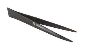 Herramienta recogedora de hierro india pequeña cocina pinzas de uso pinzas antiguas hechas a mano. G47-521 - Imagen 1 de 8